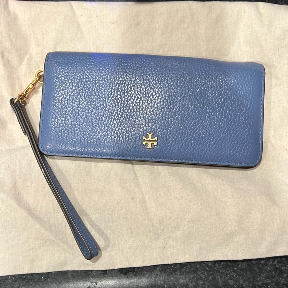 Tory Burch wallet